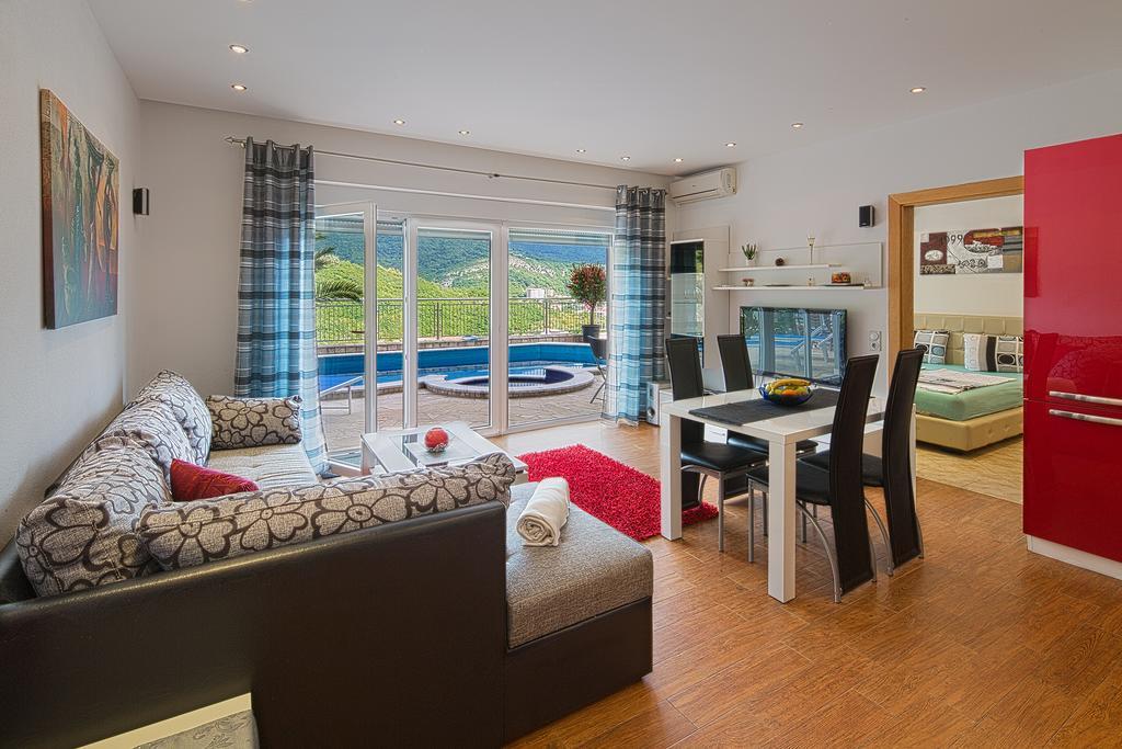 Montelux Apartments Budva Pokoj fotografie