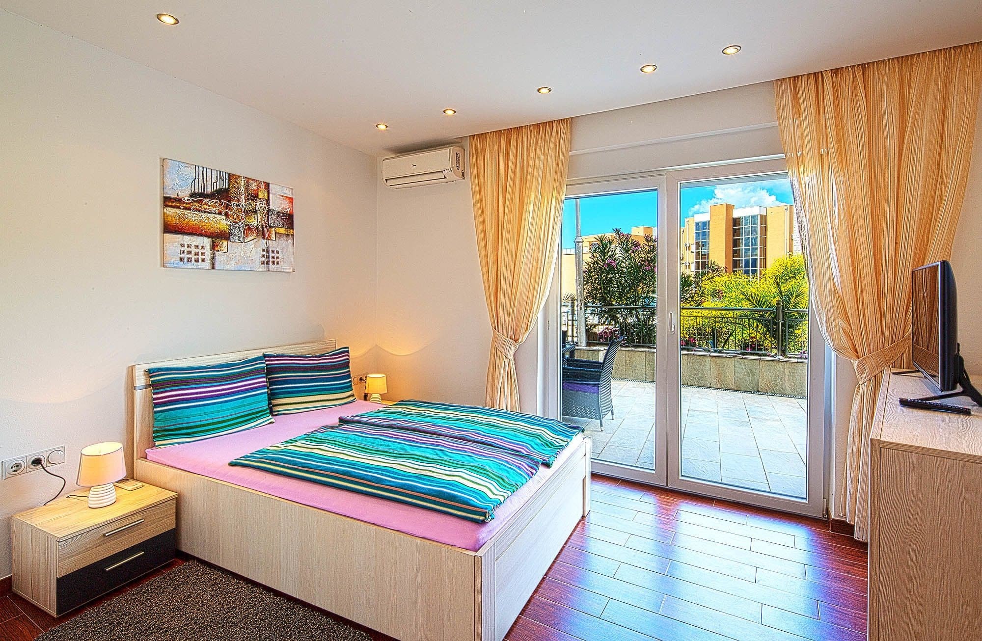 Montelux Apartments Budva Exteriér fotografie