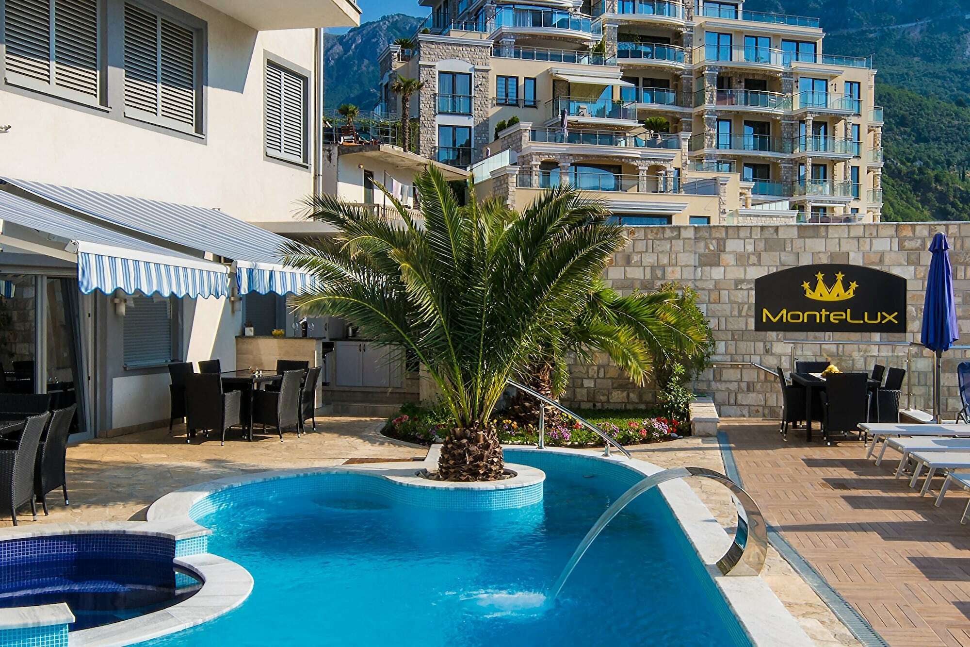 Montelux Apartments Budva Exteriér fotografie