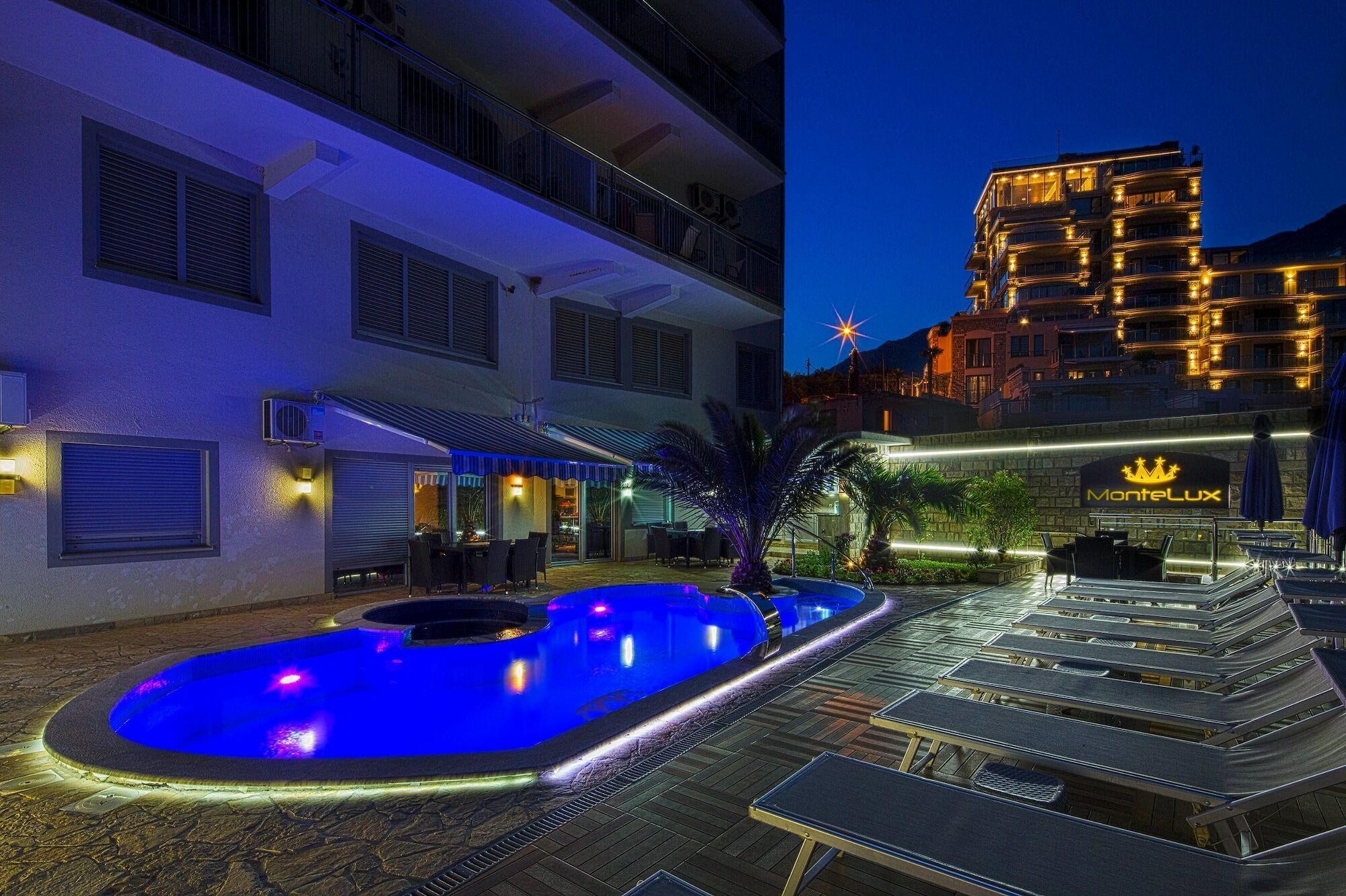 Montelux Apartments Budva Exteriér fotografie