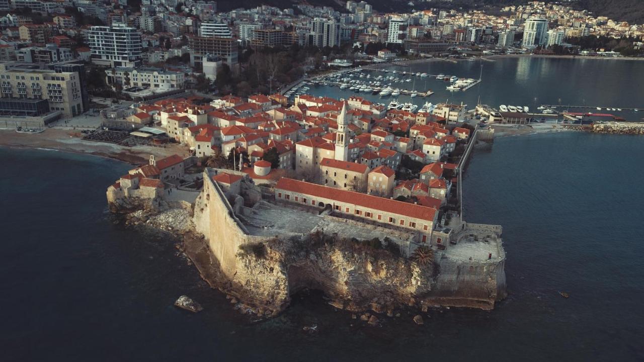 Montelux Apartments Budva Exteriér fotografie